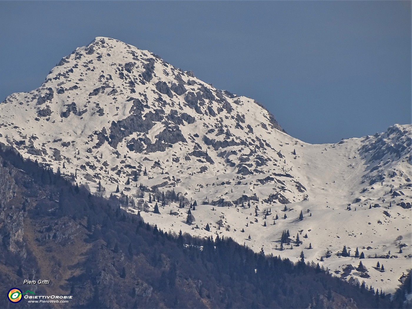55 Zoom su Cima Croce (1978 m).JPG